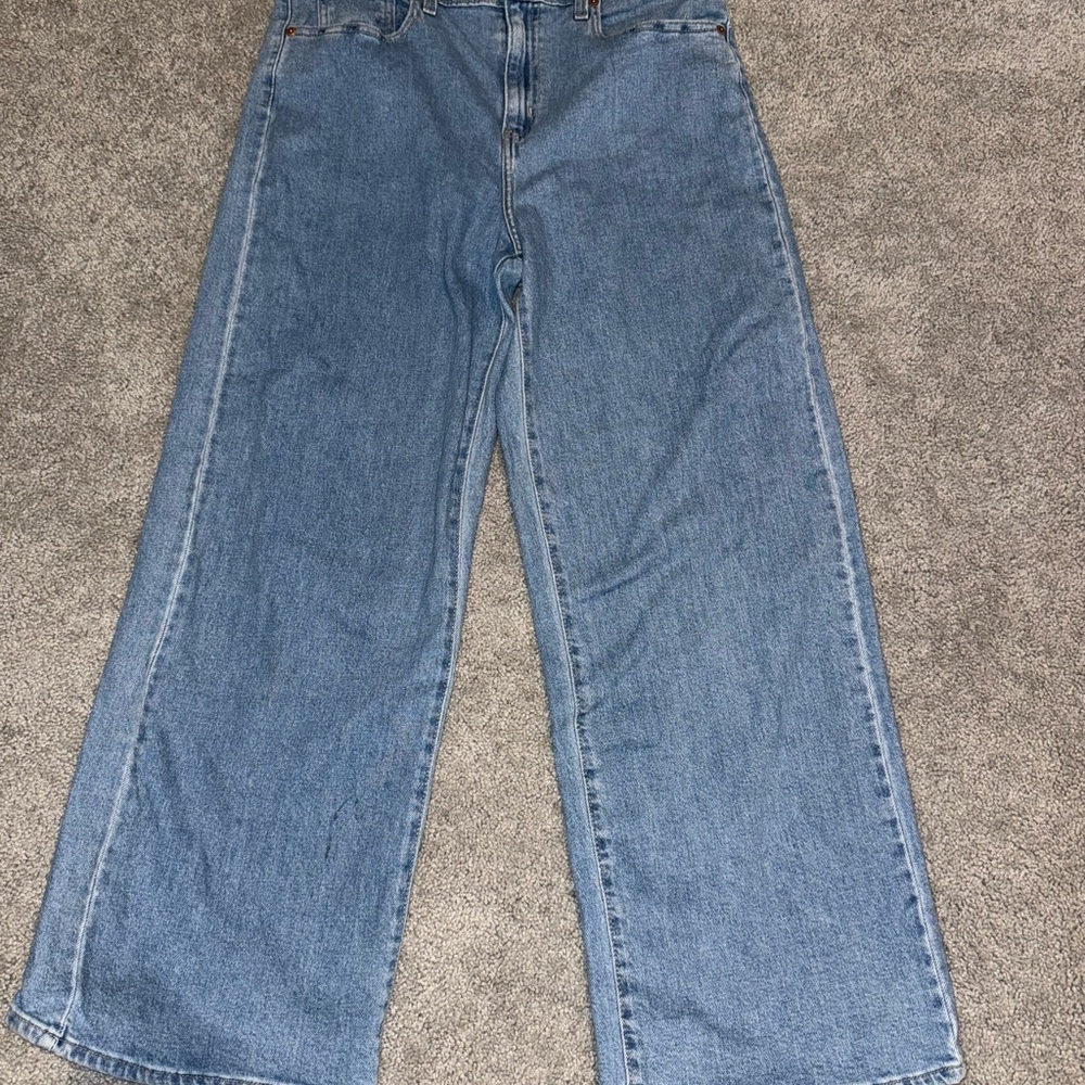 Denizen from Levi’s Women’s Size 10 Wide Leg Jeans – Play Condition